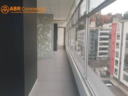 EN VENTA OFICINA EJECUTIVA 66m2- EDIFICIO CORPORATIVO - NORT