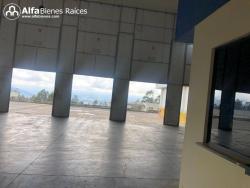 Se alquila Bodega con cámaras de frio 1198,8m2 - Norte de Qu