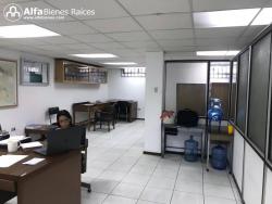 Venta de bodega con oficina - Sector Las Casas - Quito DM.