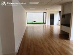 EXCELENTE OFICINA A ESTRENAR EN VENTA 87M2 - NORTE DE QUITO.