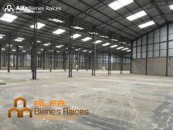 Se alquila bodega 2550m2 - Norte de Quito - En Complejo