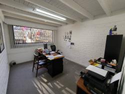 Venta propiedad para local comercial Monteserrin Quito