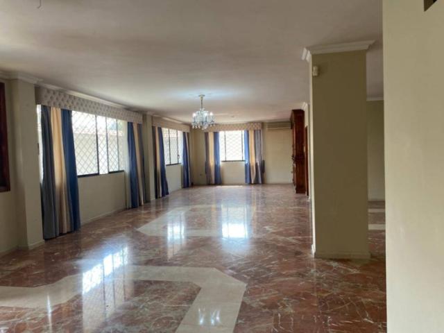 #4193 - Edificio para Venta en Guayaquil - G