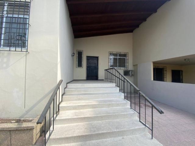 #4720 - Casa para Venta en Guayaquil - G