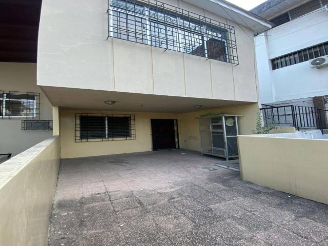 #4720 - Casa para Venta en Guayaquil - G