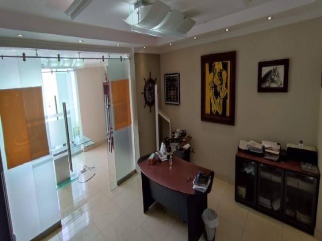 #4903 - Casa para Venta en Guayaquil - G