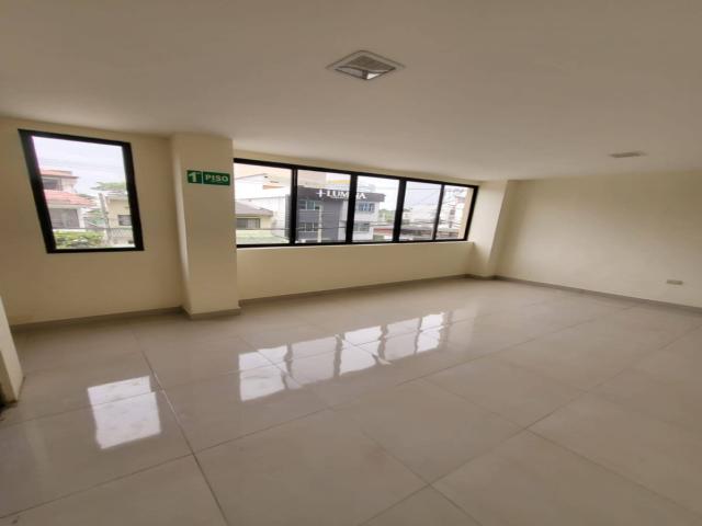 #4955 - Edificio para Venta en Guayaquil - G