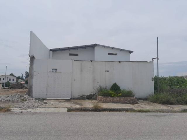 #5009 - Bodegas para Venta en Santa Elena - SE