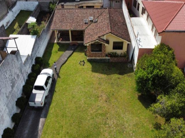 #5010 - Casa para Venta en Ambato - T