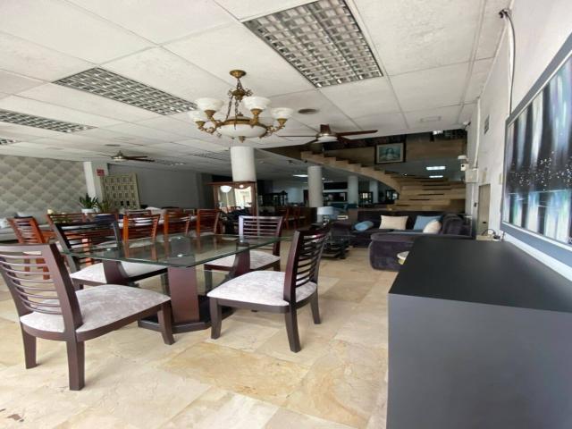 Edificio en venta 1500m2 constr. - Calle Cuenca, Centro de G