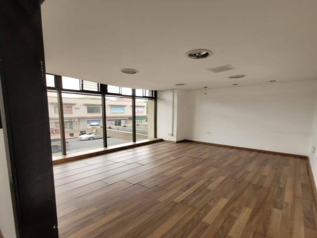 Alquiler local 250m2-Edificio Comercial Av 9 de Octubre- C