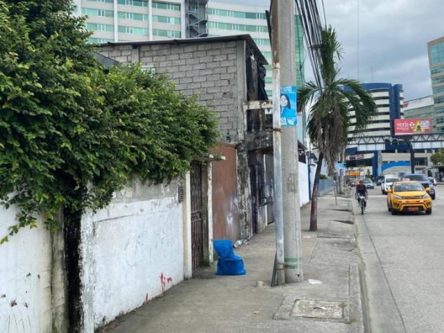 Terreno en alquiler 349m² con galpón 140m² - Av. de las Amér