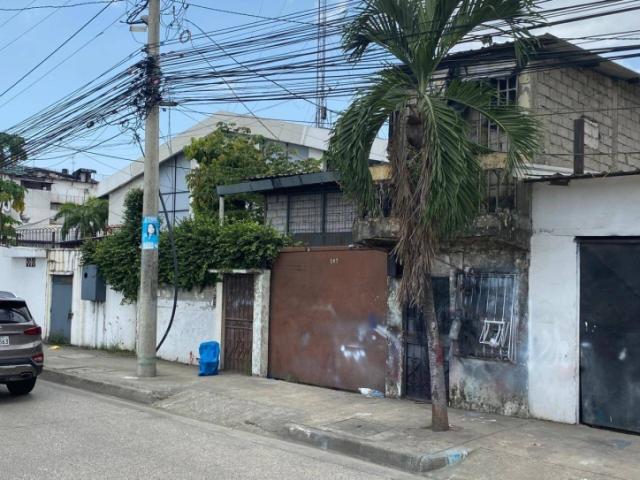Terreno en alquiler 349m² con galpón 140m² - Av. de las Amér