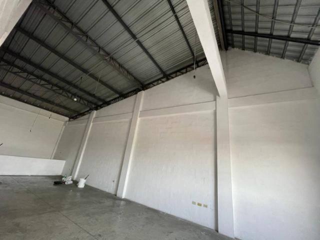 En alquiler Local 60m² -Dentro de Parque Industrial - Via a 
