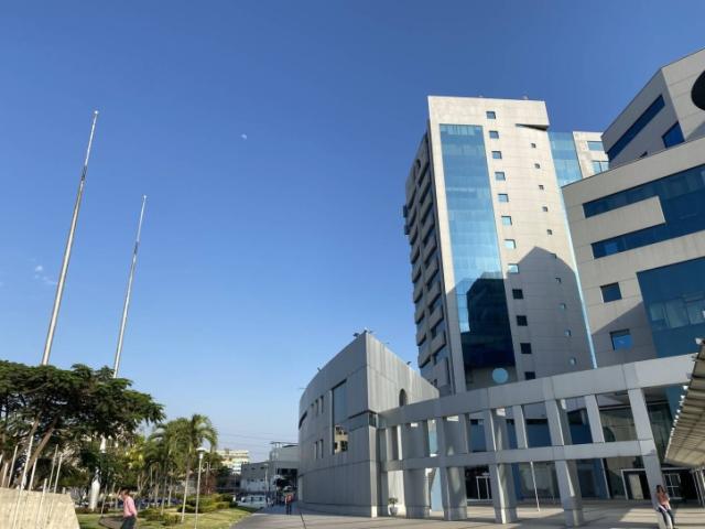 Venta en AV. FRANCISCO DE ORELLANA - Guayaquil